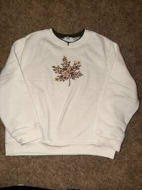 Hastings & Smith Petites Vintage 90s Fall Leaves Embroidered Sweatshirt PL